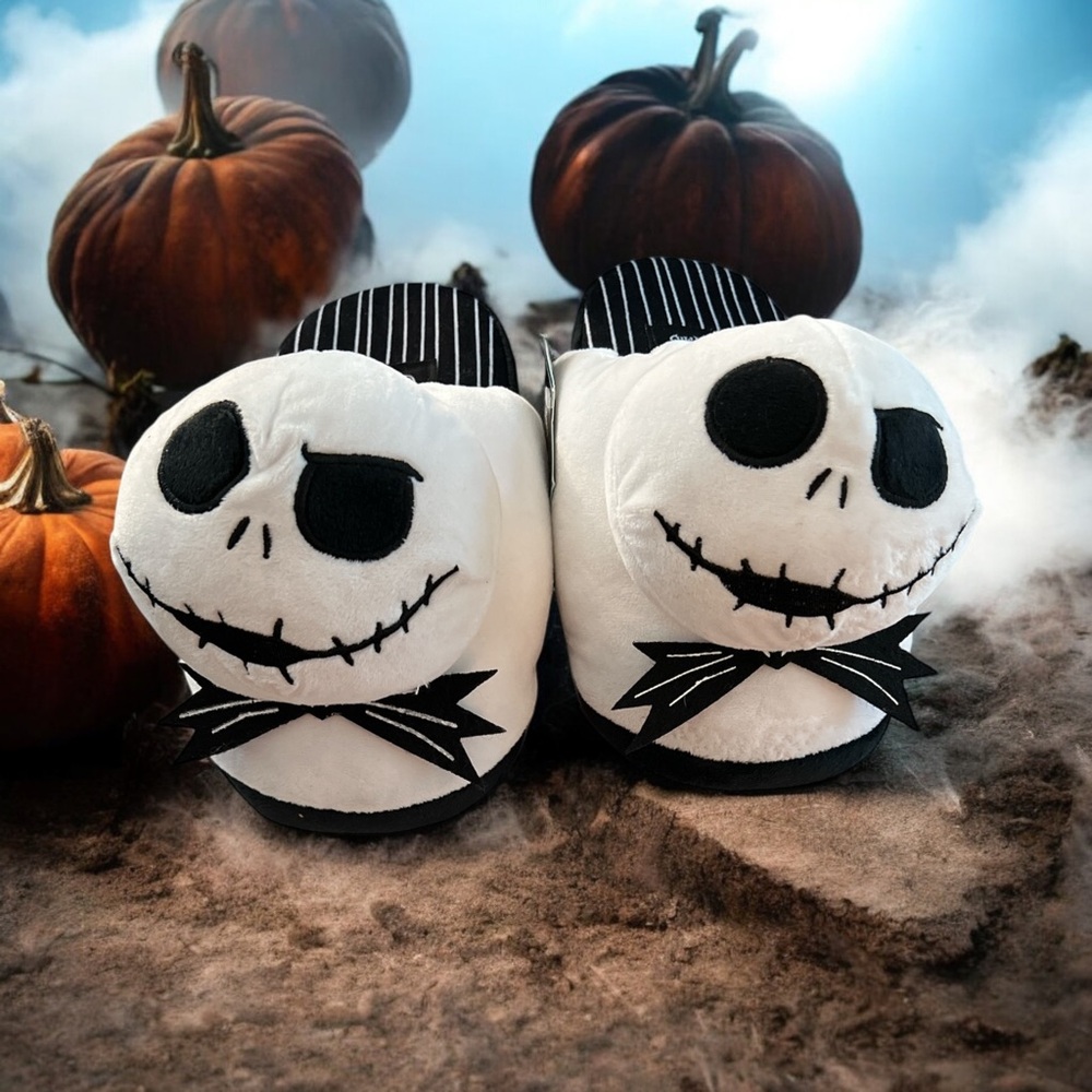 🎃 Disney Jack Skellington Slippers